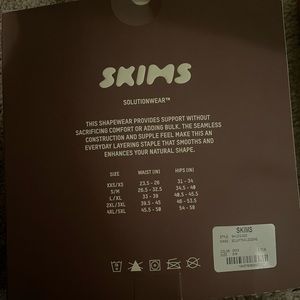 SKIMS sculpting leggings